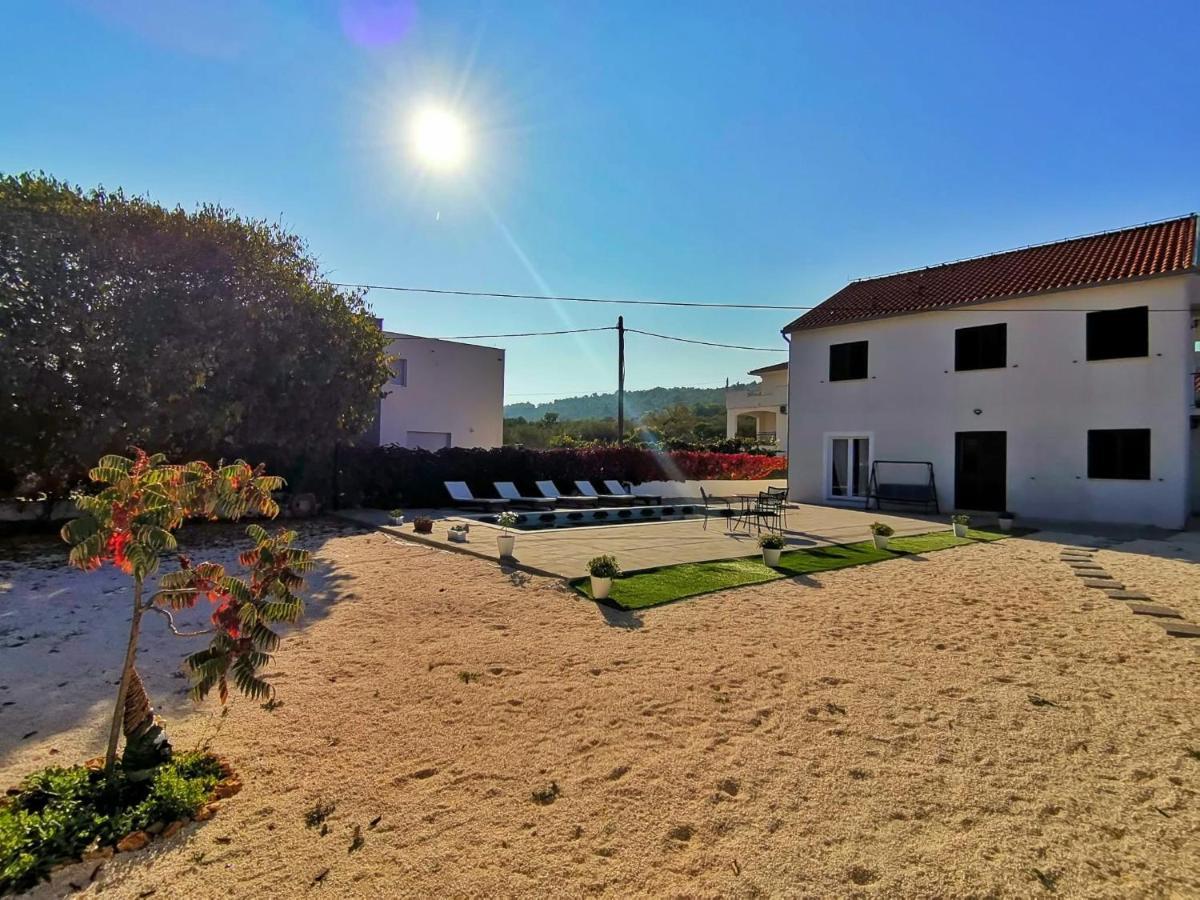 Holiday Home Nino With Amazing Swimming Pool Slatine Zewnętrze zdjęcie