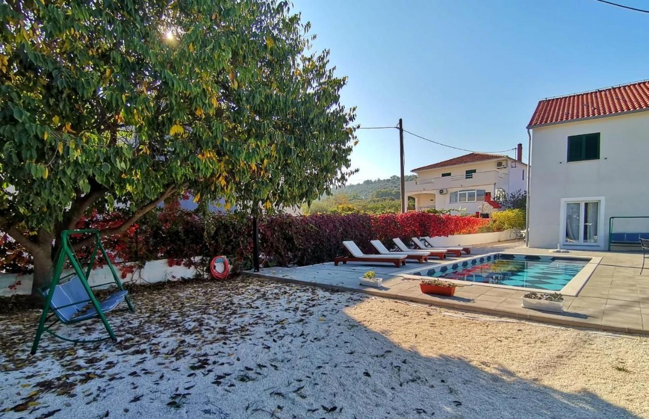 Holiday Home Nino With Amazing Swimming Pool Slatine Zewnętrze zdjęcie